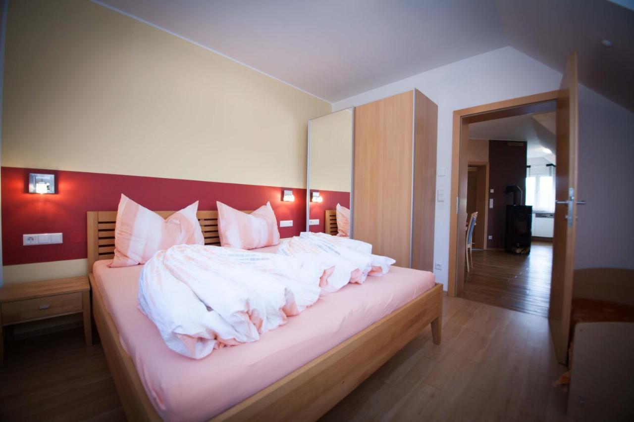 Ferienwohnung Weinbau Pronegg vlg. Krainz Leutschach Exterior foto